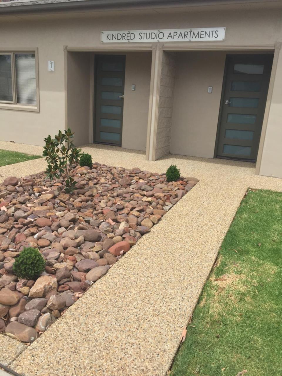 Kindred Studio Apartments Leeton Экстерьер фото