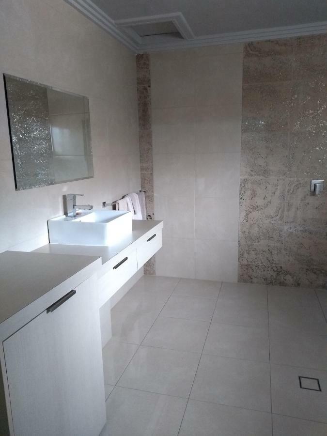 Kindred Studio Apartments Leeton Экстерьер фото