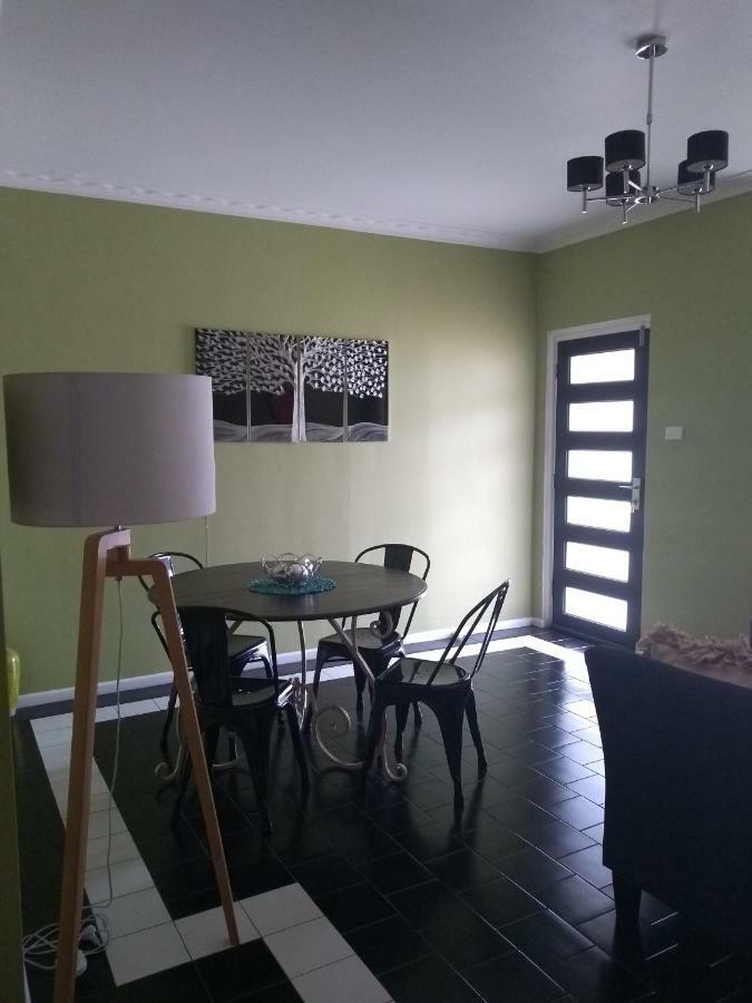 Kindred Studio Apartments Leeton Экстерьер фото